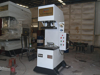 ����Һ���C(j��)