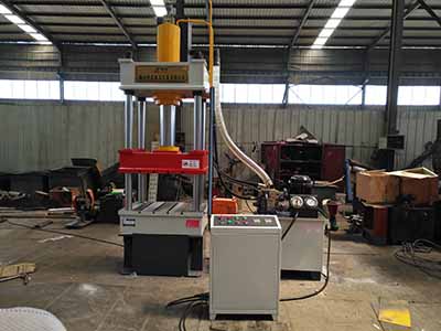 С����������Һ���C