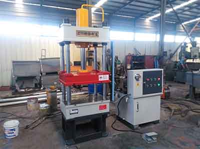 63噸小型四柱三梁液壓機(jī)